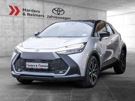 TOYOTA C-HR Hybrid Team D