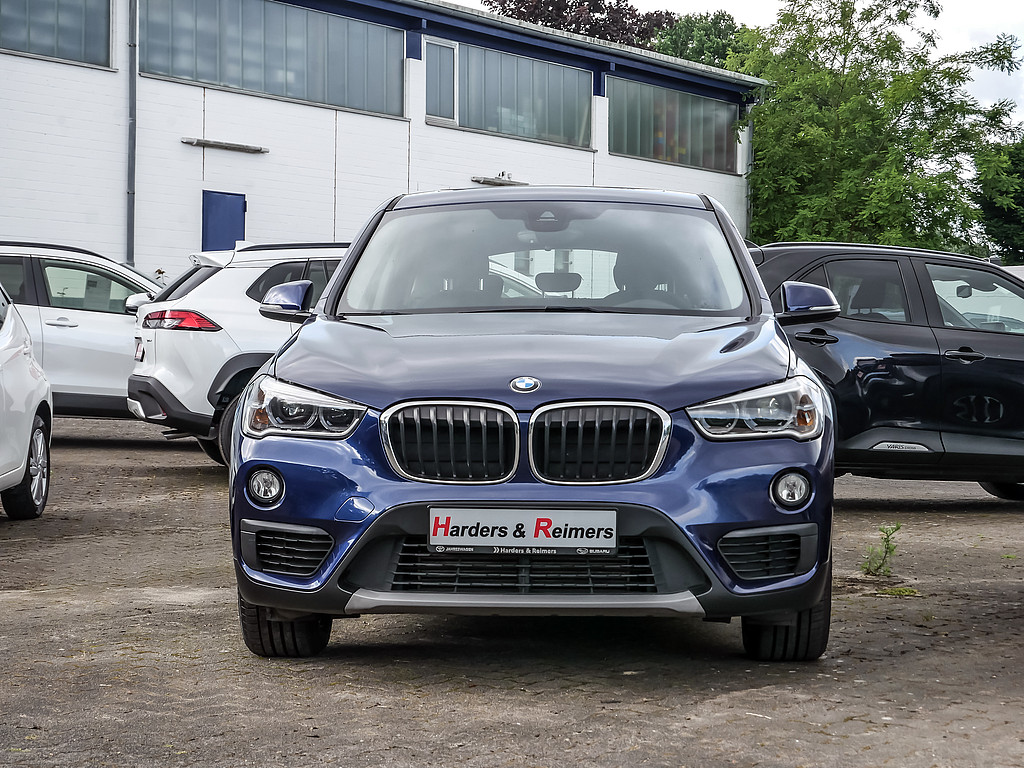 BMW X1 sDrive 18dA KEYLESS PDC SHZ NAVI ACC LED PANO