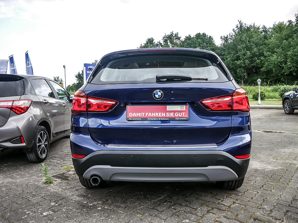 BMW X1 sDrive 18dA KEYLESS PDC SHZ NAVI ACC LED PANO