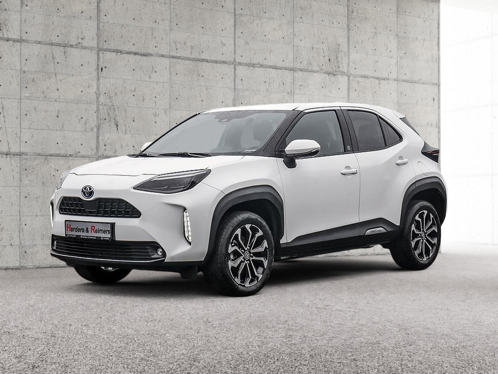 TOYOTA Yaris Cross Hybrid Team D KAMERA NAVI ACC LED