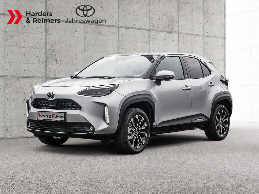 TOYOTA Yaris Cross Hybrid Team D KAMERA NAVI ACC LED