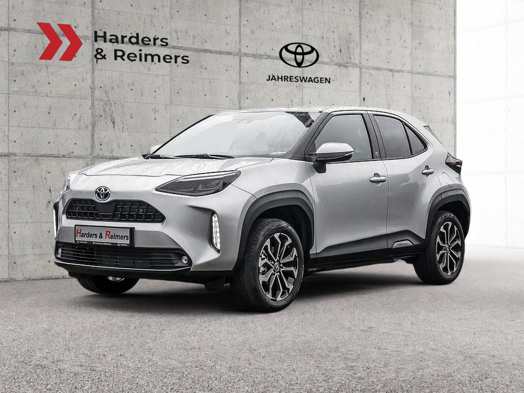 TOYOTA Yaris Cross Hybrid Team D KAMERA NAVI ACC LED