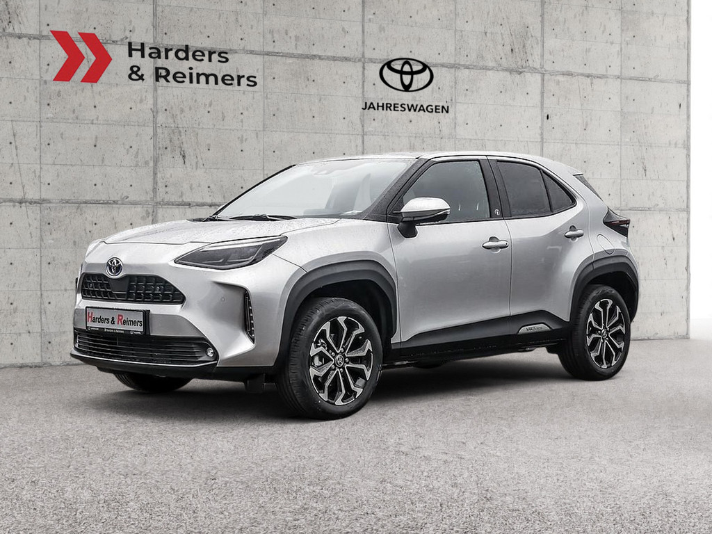 TOYOTA Yaris Cross Hybrid Team D KAMERA NAVI ACC LED