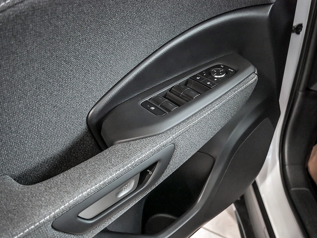LEXUS LBX 1.5 Comfort PDC SHZ KAMERA NAVI ACC LED