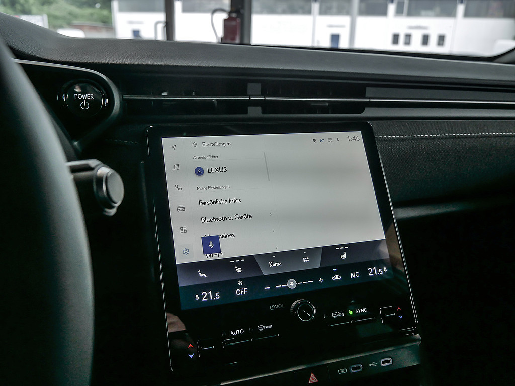 LEXUS LBX 1.5 Comfort PDC SHZ KAMERA NAVI ACC LED