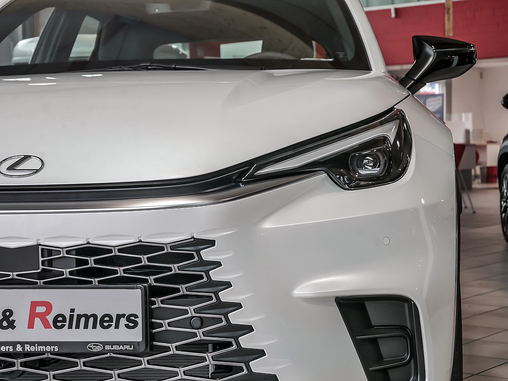 LEXUS LBX 1.5 Comfort PDC SHZ KAMERA NAVI ACC LED